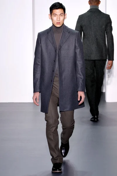 Look 9